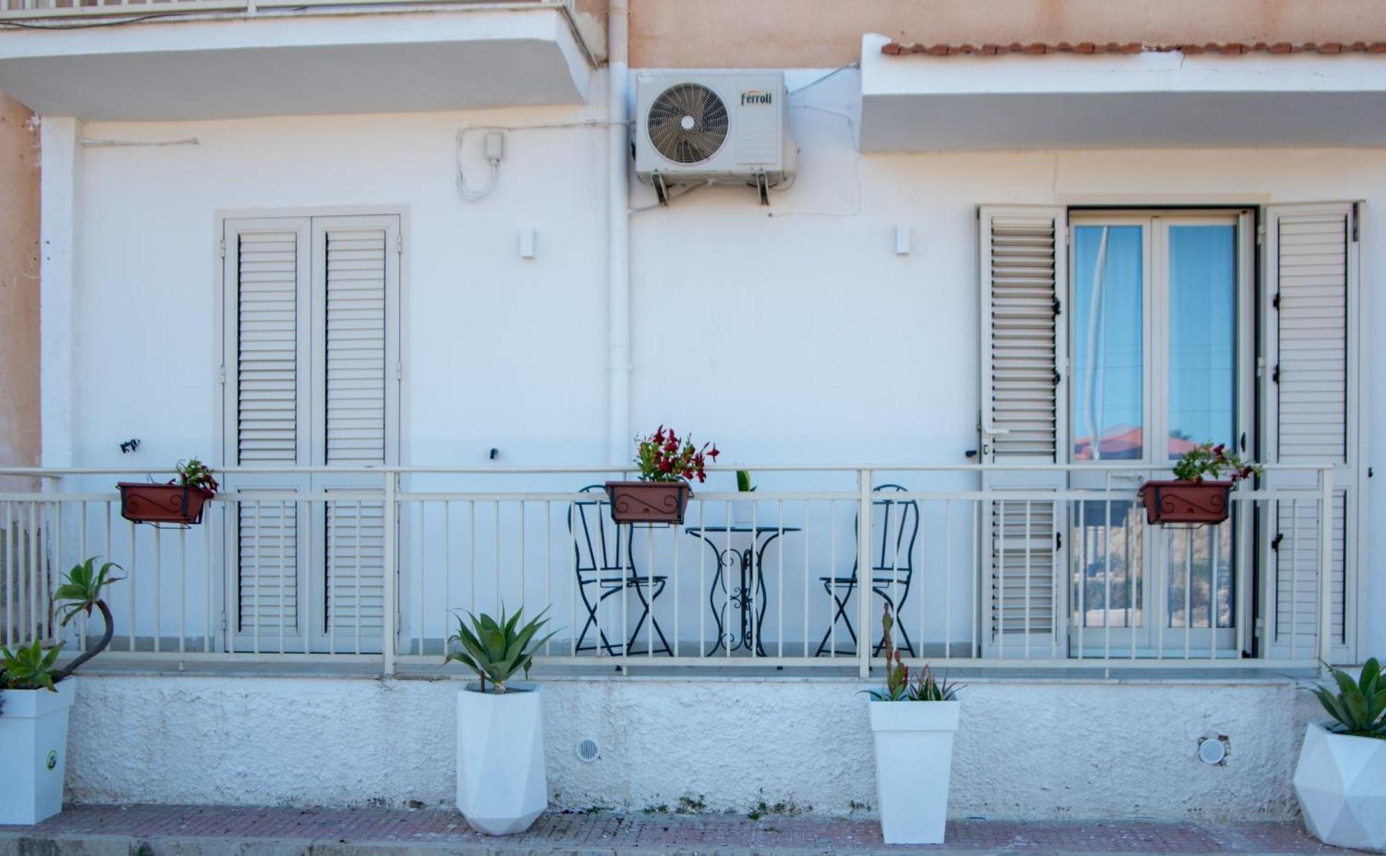 Casa Vacanze La Casetta Di Zinu' Porto Empedocle Exteriér fotografie
